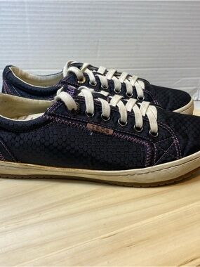 TAOS Glyde Gly-12842 Shoes Womens Size 7.5 Black